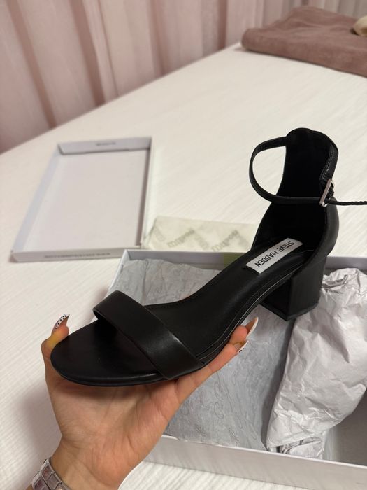 Steve Madden токчета