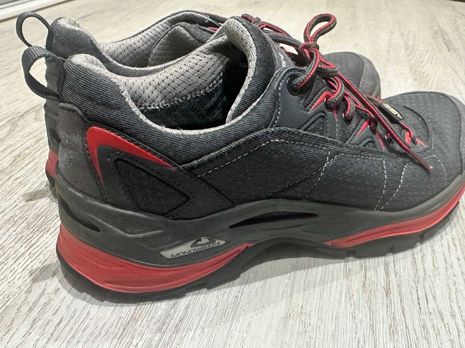 Туристически обувки Lowa FERROX GTX LO