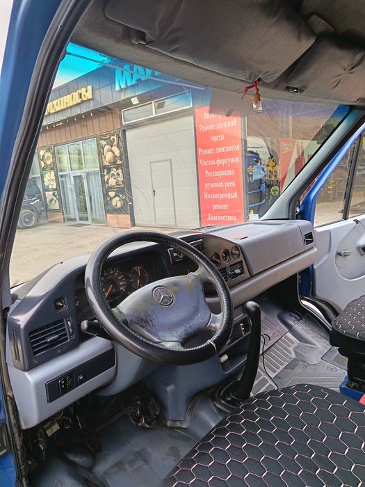 Мерседес Спринтер коммерческий транспорт