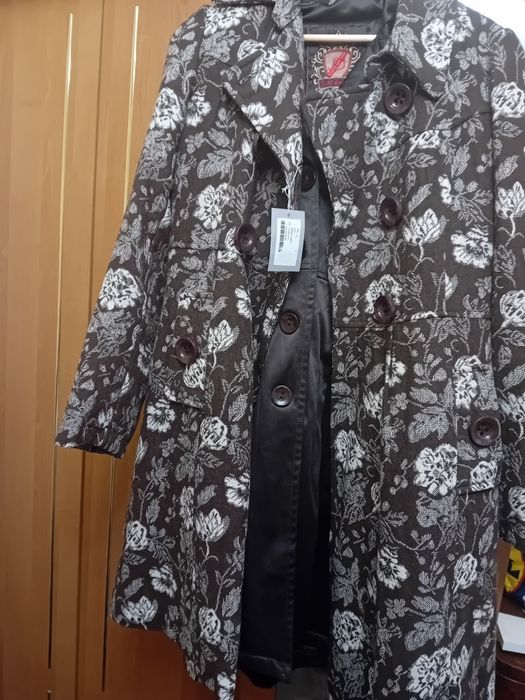 Pardesiu dama  eleganta