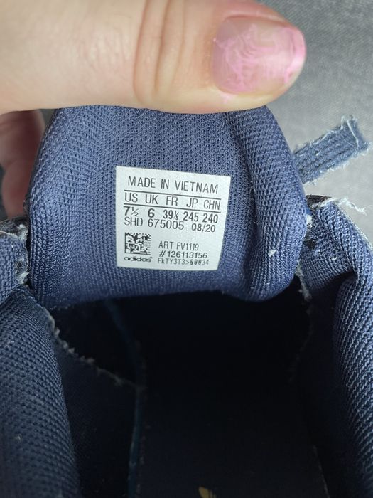 Дамски маратонки Adidas Falcon, тъмно сини, лачени, 39 номер
