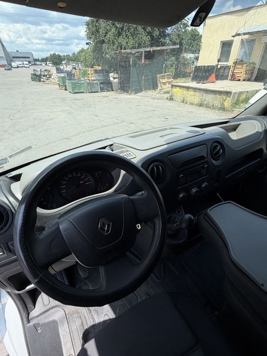 renault master реални хиледи