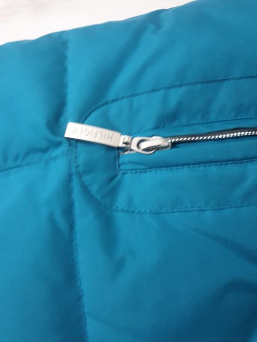 Vesta Tommy Hilfiger 100% originala 2 fete 14 ani 164 sau xs s superba
