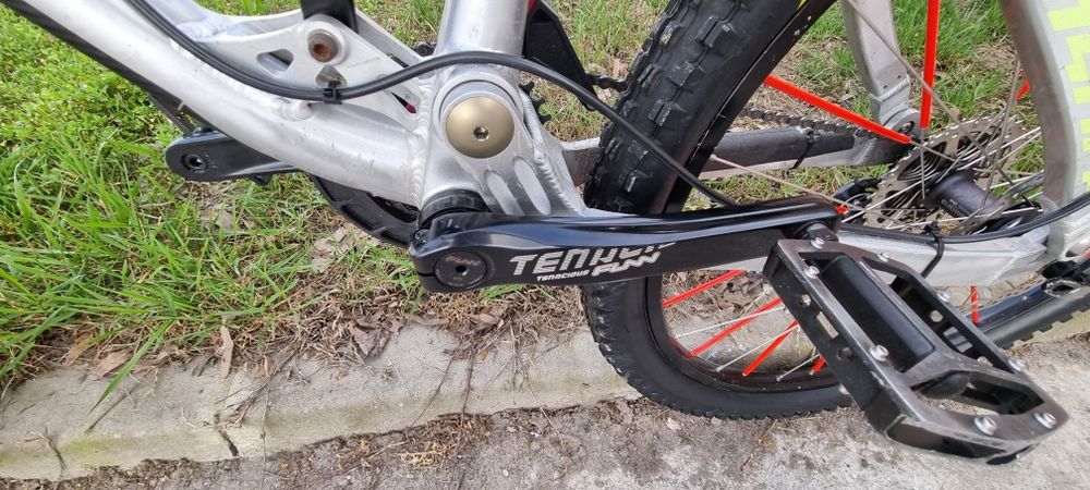Bicicleta  banshee wildcard 26.5
[25.03, 16:57] *Dav