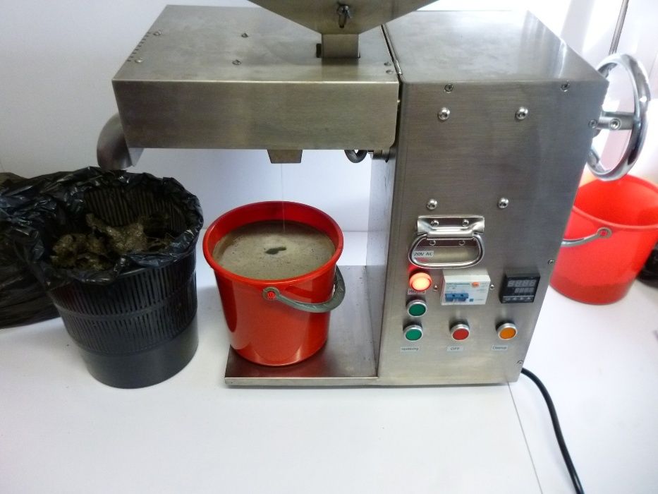 Presa ulei 220V 13700 ron