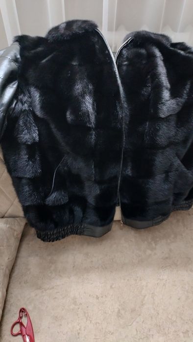 Продам куртку бомбер