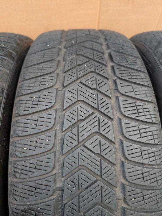 4 anvelope iarna Pirelli Scorpion Winter 235 55R19 101H DOT2020