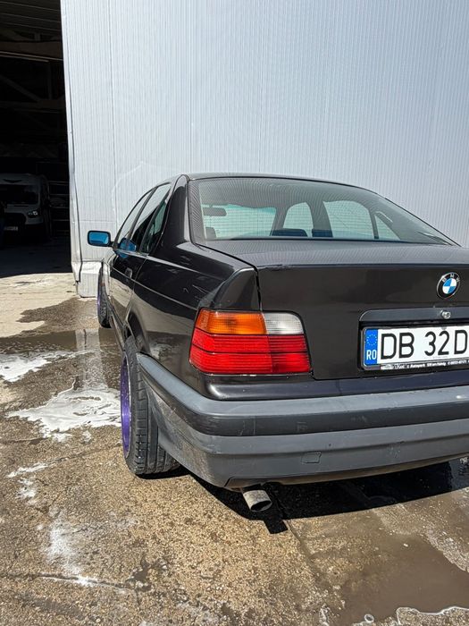 BMW 3 Series 1992 — imagine 2