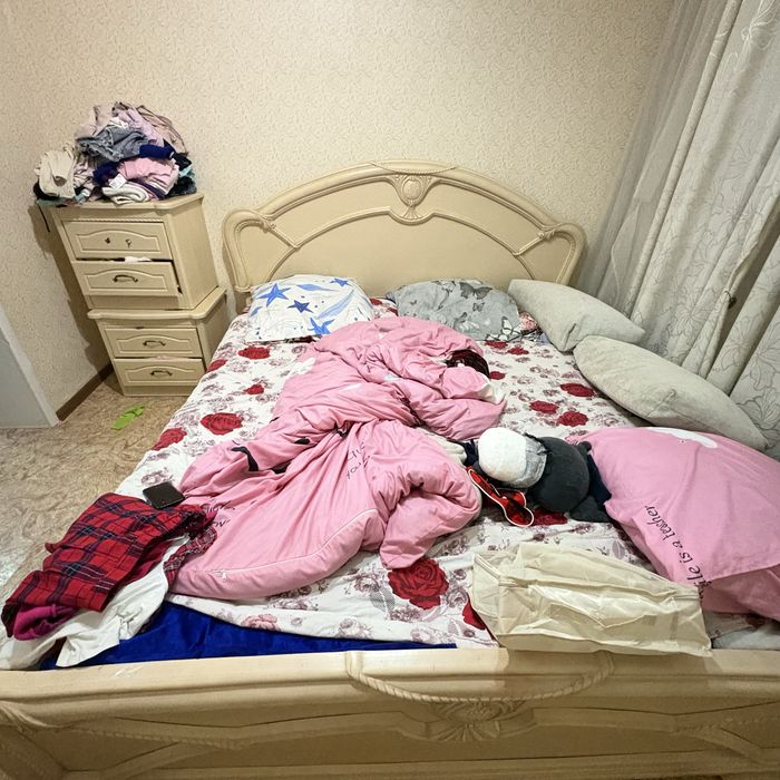 Кровать двуспальная