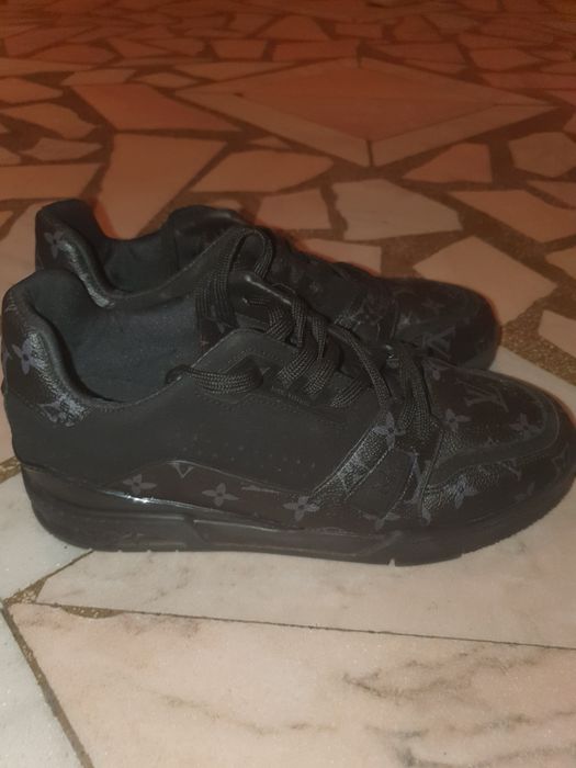 louis vuitton adidasi negri