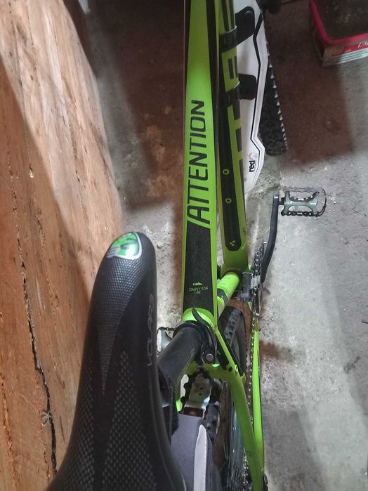 Vand bicicleta cube 29