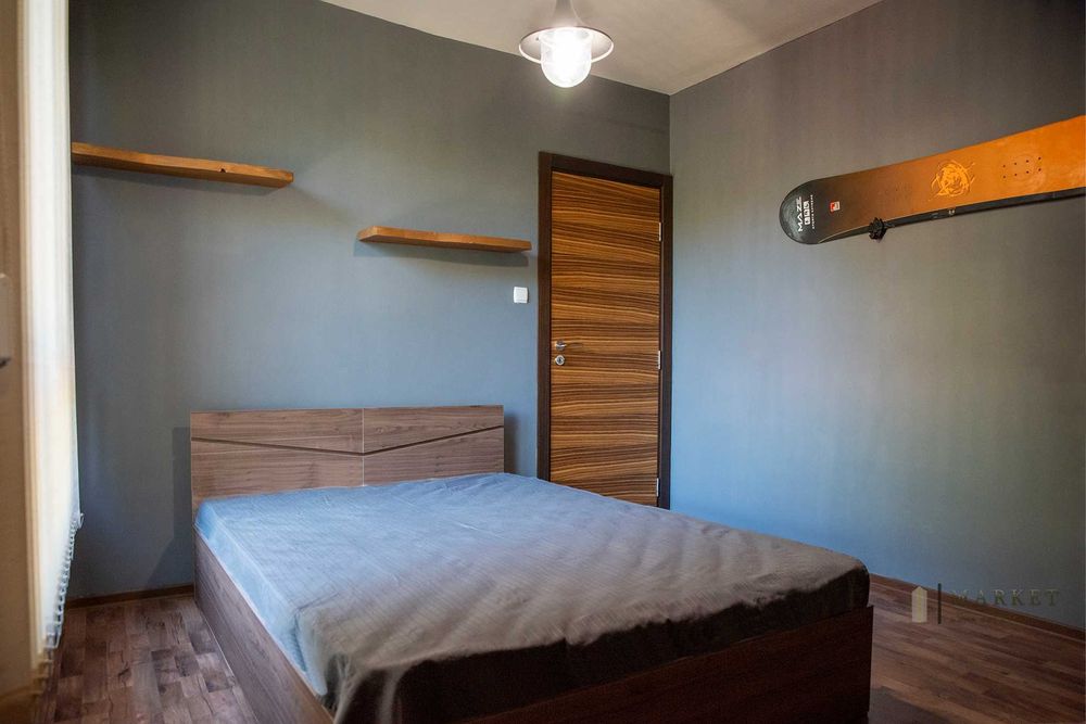 Продава се Тристаен апартамент в Пловдив, Младежки Хълм - 100 кв.м за 1999 €/кв.м - Снимка #9