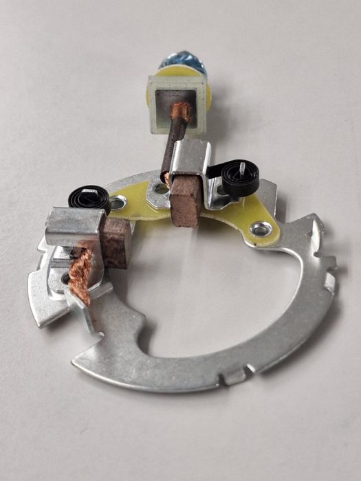 Четки с Държач за Стартер Honda Suzuki Kawasaki Yamaha