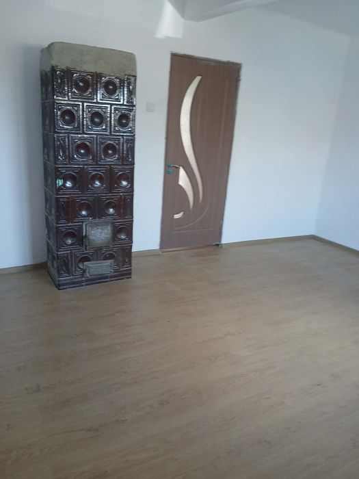 Vand casă în comuna Salard