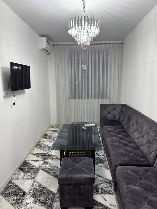 Продаётся 2 комнатная квартира ассалом хаво третий  этаж девяти этажка