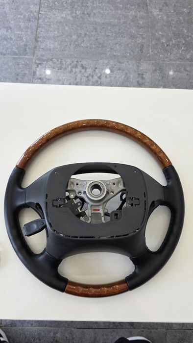 Руль от lexus lx 470