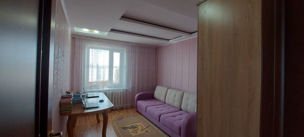 Продается светлая и теплая 3 ком квартира