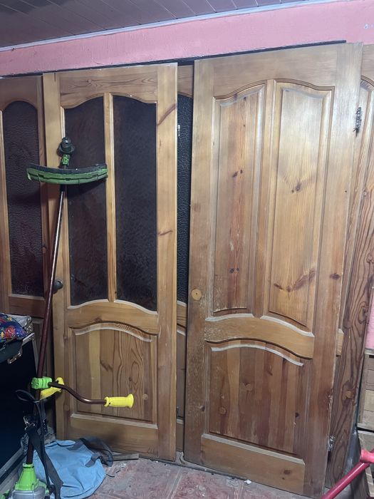 Крепкая дверь для дома — отличное состояние