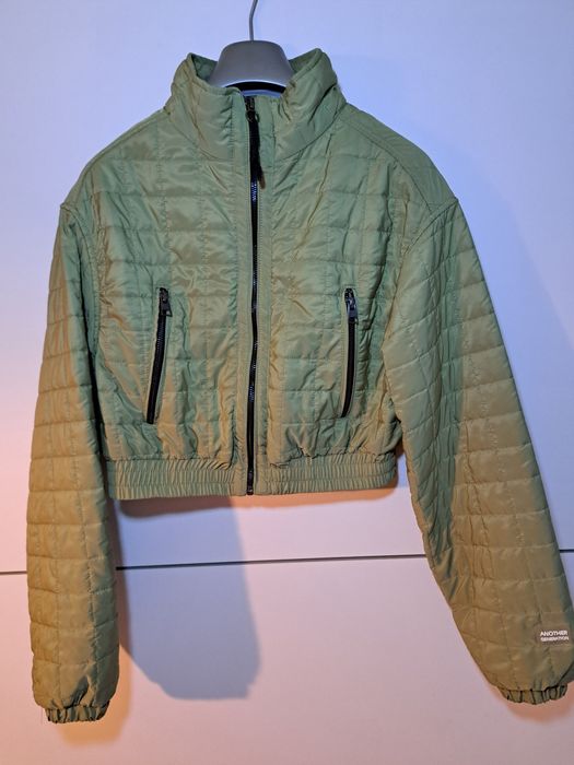 Чисто ново яке-Bershka Хс,С размер