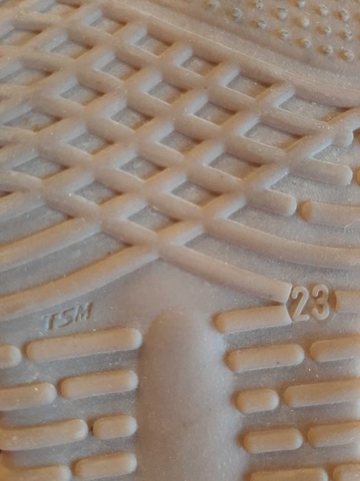 Детски обувки затворени