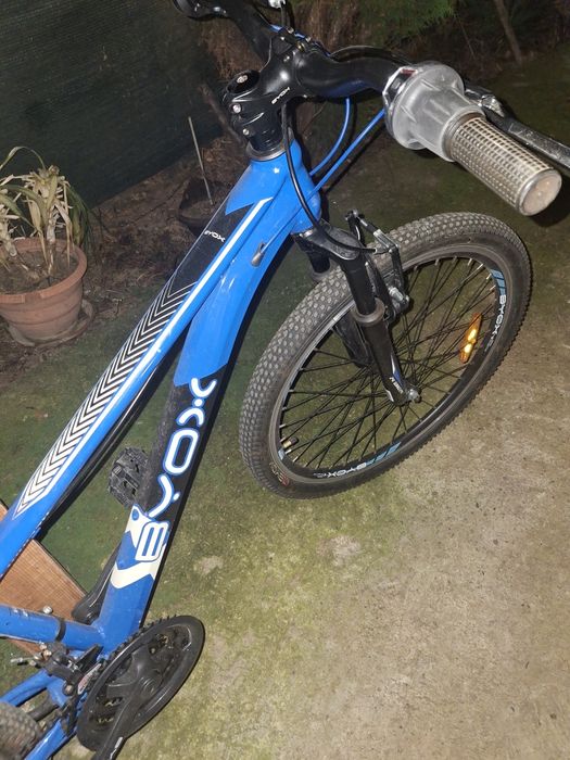 Детско клоело чисто ново