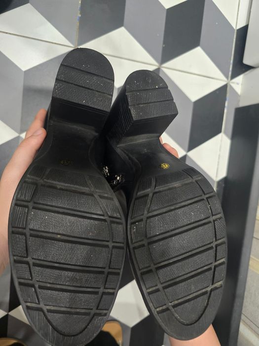 Продам зимние сапоги