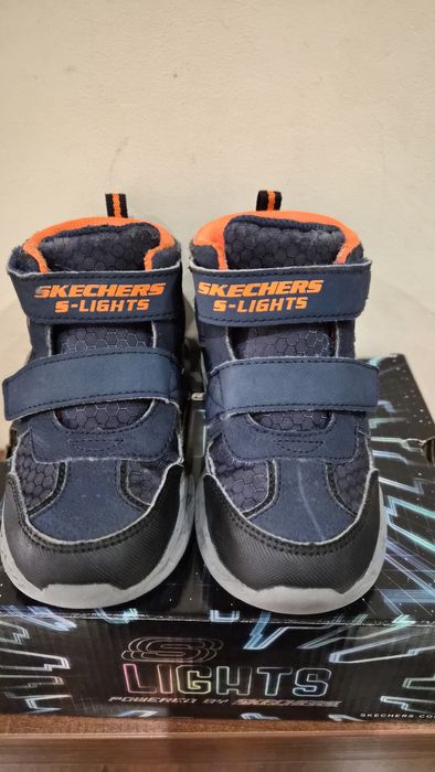 Светещи обувки Skechers за момче