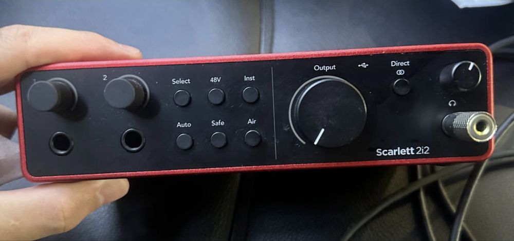 Focusrite 2i2 4th gen