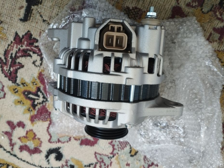 продам генера6на мазду 626