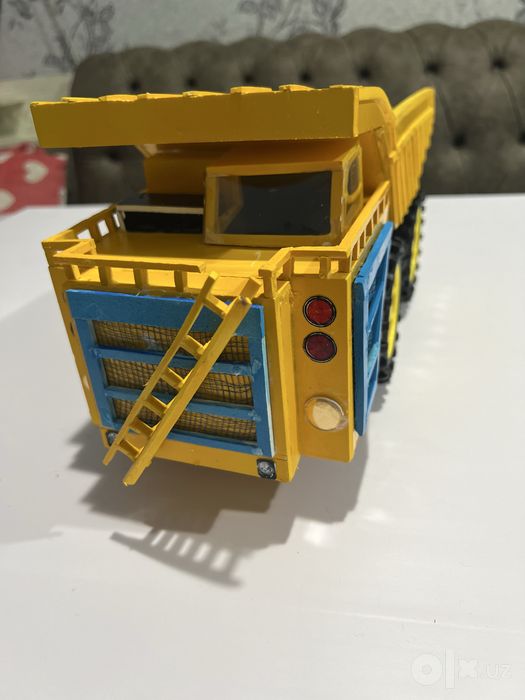 Belaz qo'l mehnati sotiladi