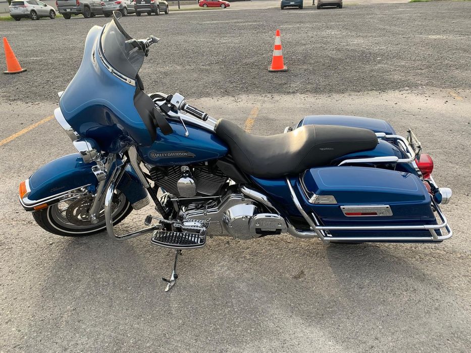 Motocicleta Harley Davidson Electra Glide