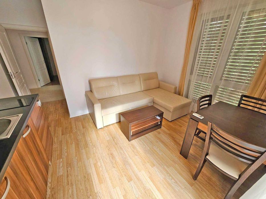 Продава се Тристаен апартамент в к.к. Слънчев бряг - 76 кв.м за 1382 €/кв.м - Снимка #1