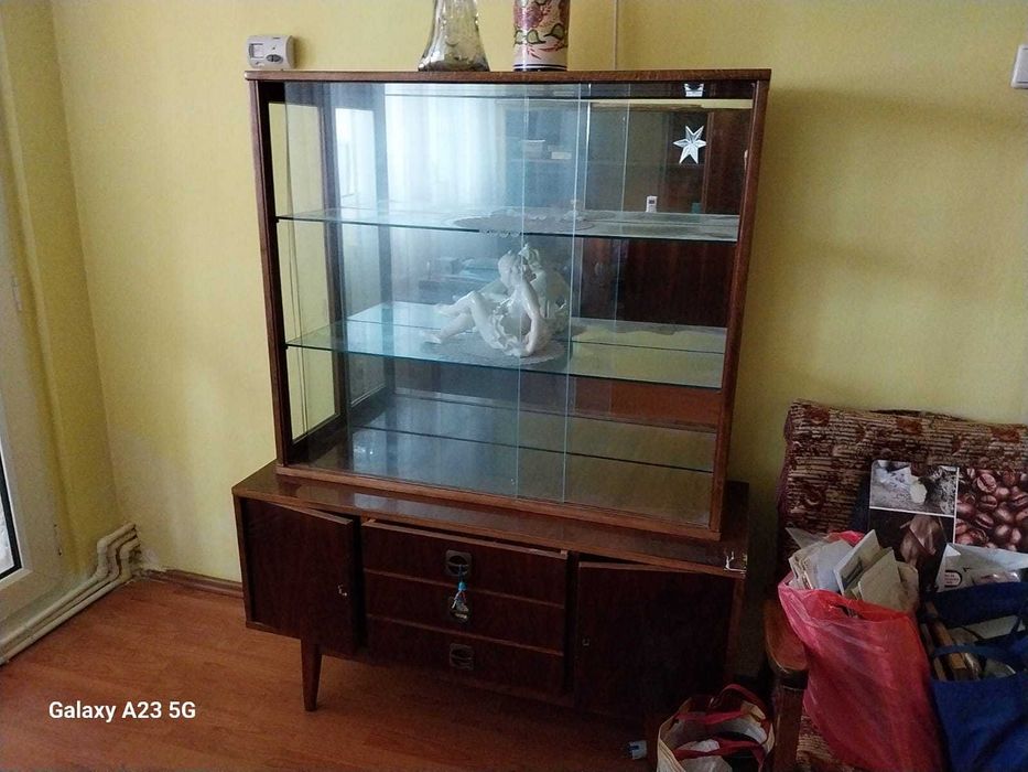 Mobilier vechi, întreținut