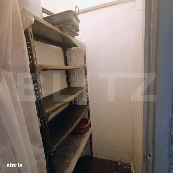 Apartament 4 camere, 82 mp ,3 balcoane inchise + boxa, zona Sud