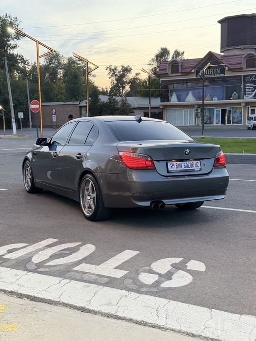 BMW E60 M54B30 530i