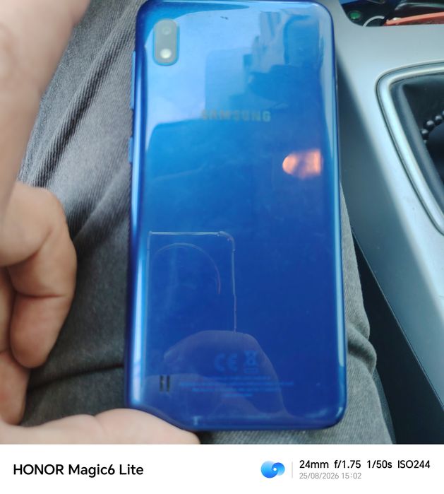 Vând 2telefoane samsung