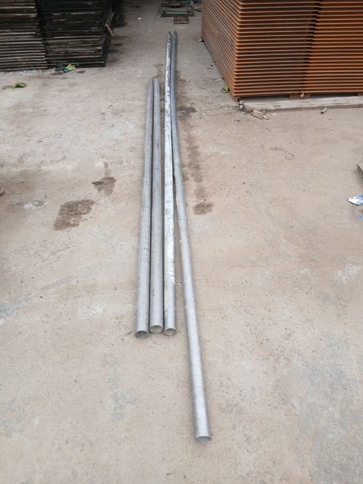 Нерж труба 50 лик билан 63 лик 3 стена