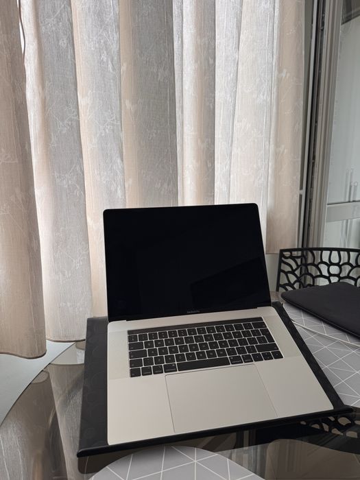 Macbook Pro 15’ 2018 2.6 GHz 512 GB