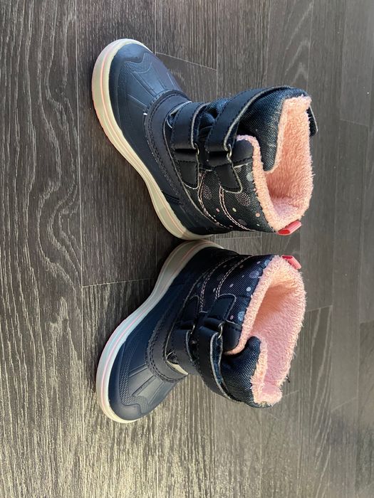 Детски ботуши и сандали 24-25 номер и Прески 29н.