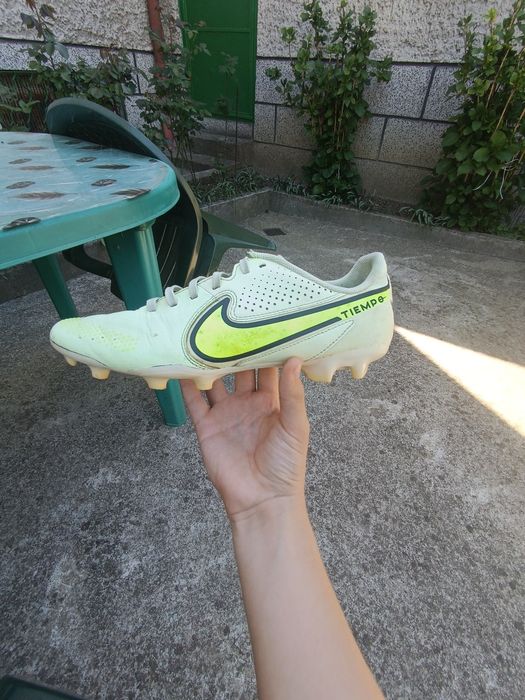 СПЕШНО!! Продавам бутонки Nike Tiempo Legend 9 Academy номер 40.5