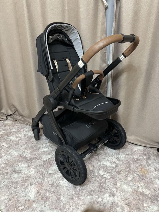 Коляска Mommer Pro 3в1