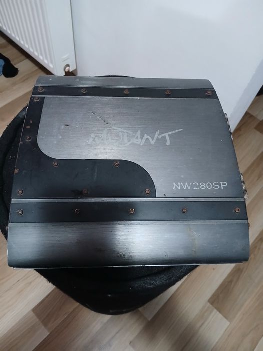 Subwoofer JBL + stație MUTANT !!!