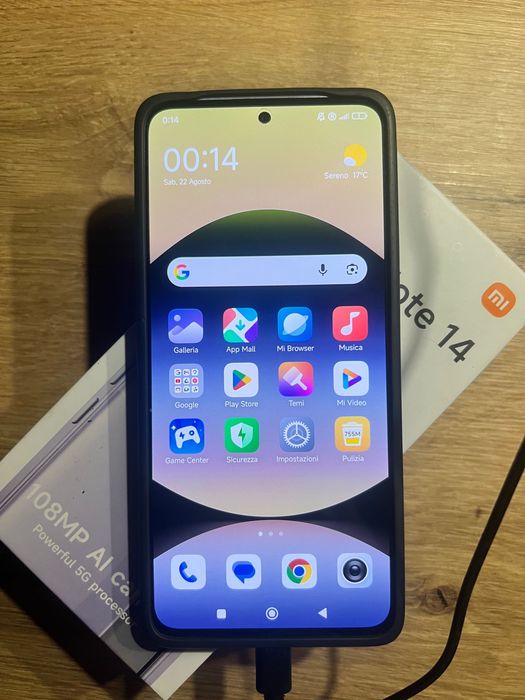 Vând telefon nou folosit foarte puțin