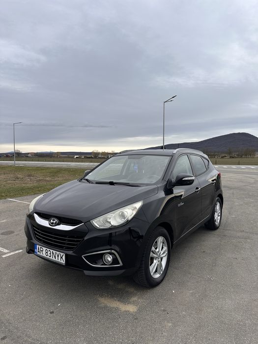Vând Hyundai ix35