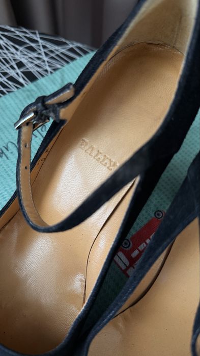 Винтидж обувки BALLY от естествен велур