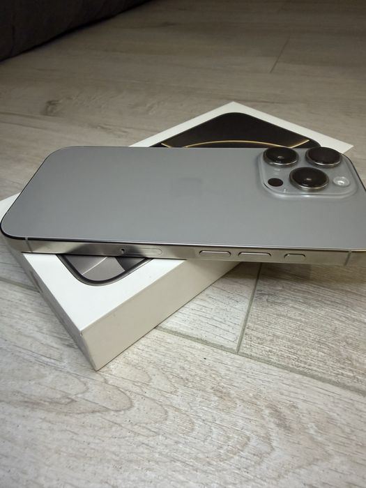 iPhone 16 pro 256GB