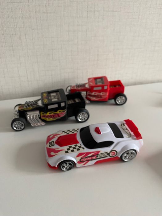 Лот колички Hot Wheels