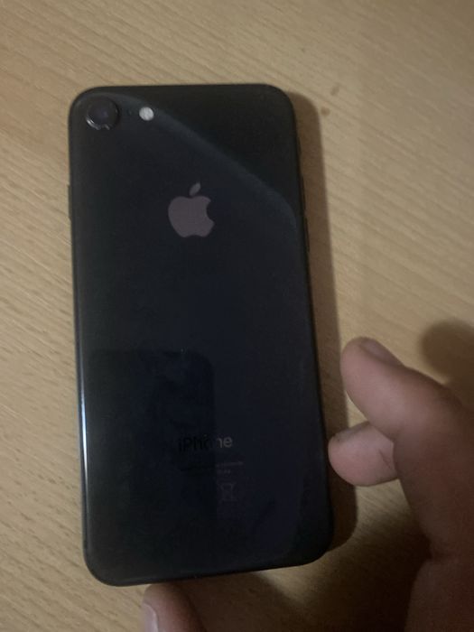 Iphone 8in stare perfecta da ju funcioneaza nush dc