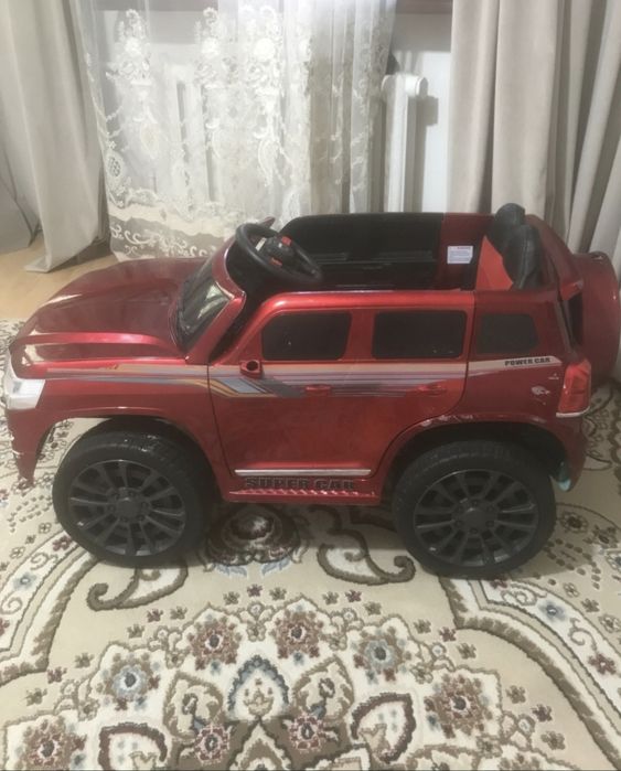 Продам машинку детская