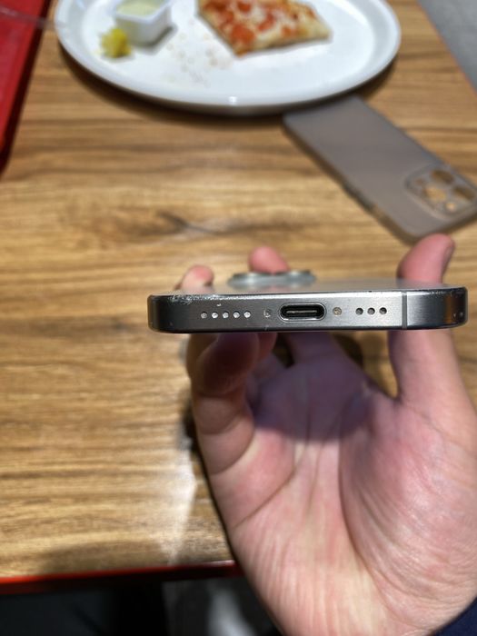 Iphone 15pro 256 gb karopka dokument